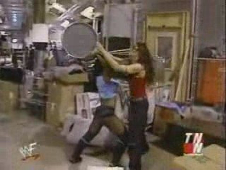 Raw Is War 02.10.2000 P. 5