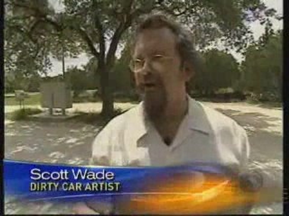 Man turns dirt into artwork