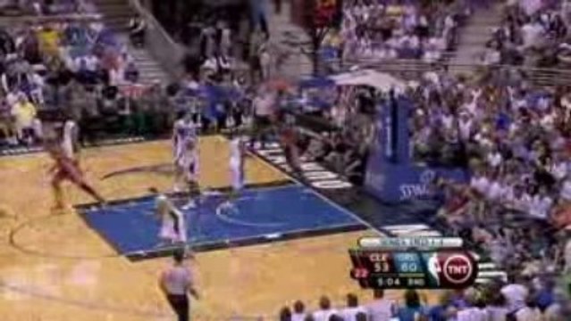 LeBron James skies to finish the alley-oop pass from Mo Will