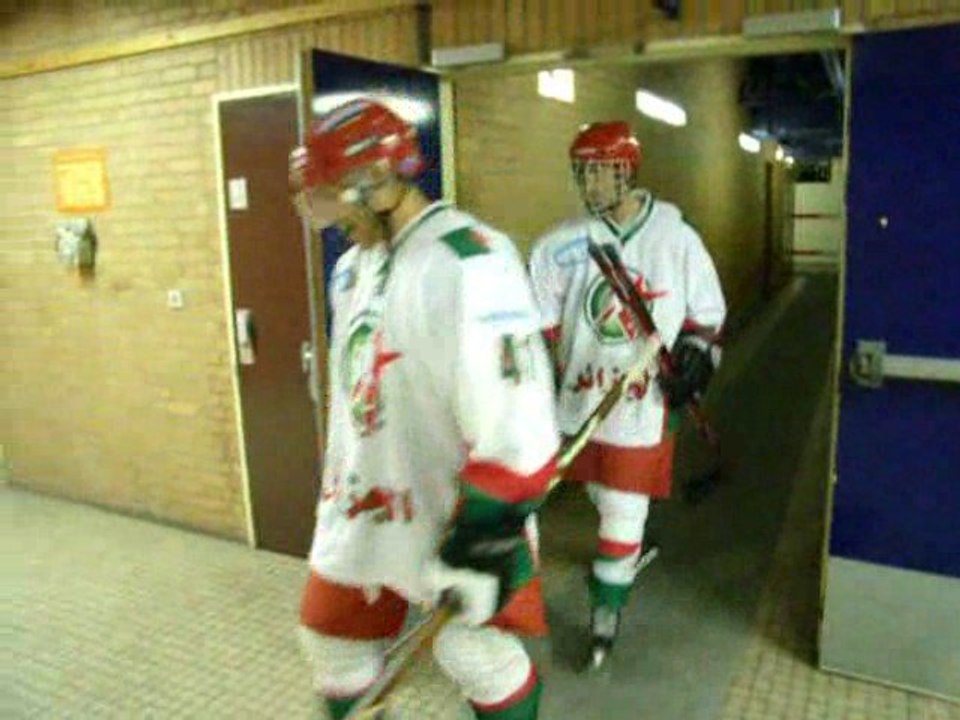 Team Algeria walk out before exhibiton game in Paris Bercy