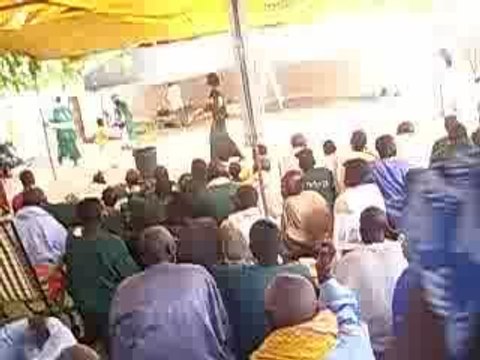 Des disciples rendent visite à Cheikh abdoul Aziz Mbacké