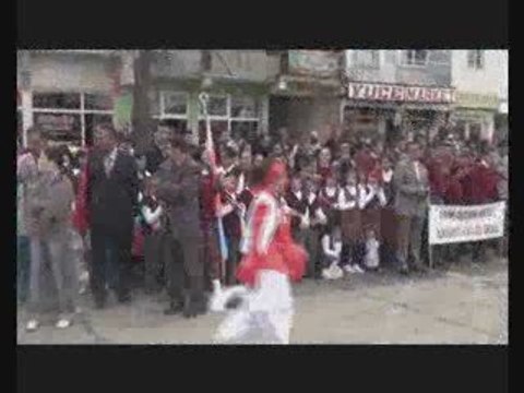 Asım Özden Yatılı İlköğretim Bölge Okulu 23 Nisan Töreni