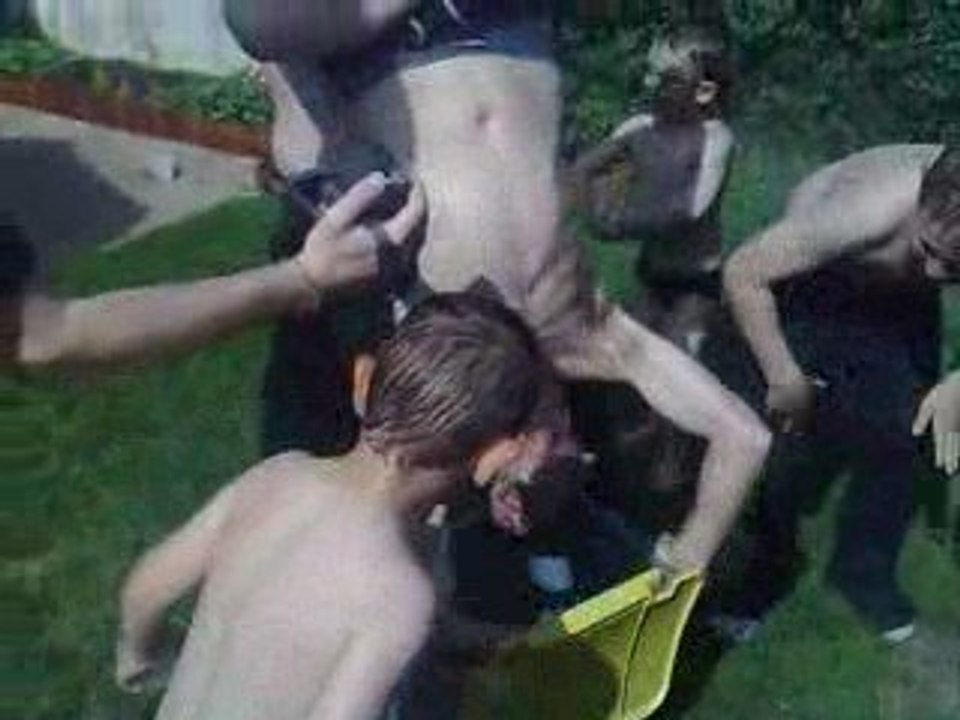 Anniversaire Nico , Séssion Bataille d'eau .