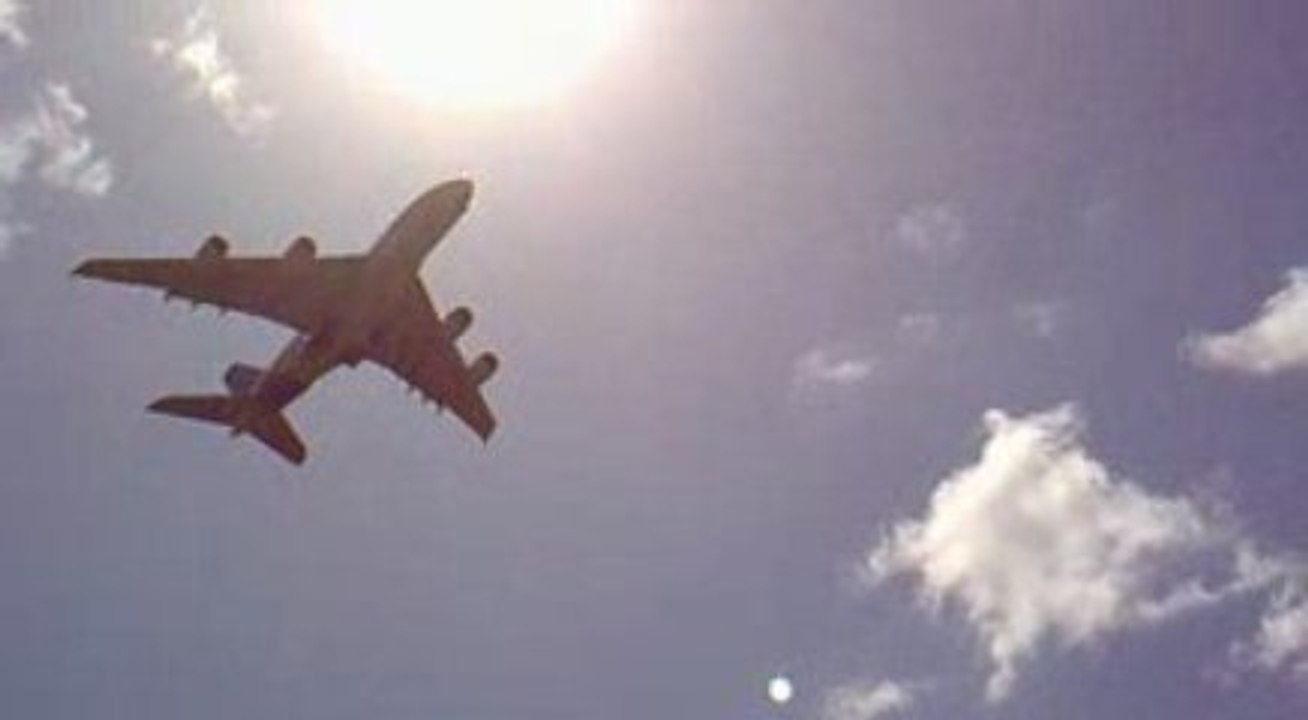 Airbus A380 à Guipavas - Remise des gaz