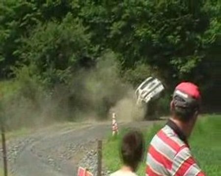 Rallye des routes thierache 2009 - accident sans gravité
