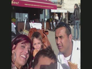 la familia santiago gitan el bébé