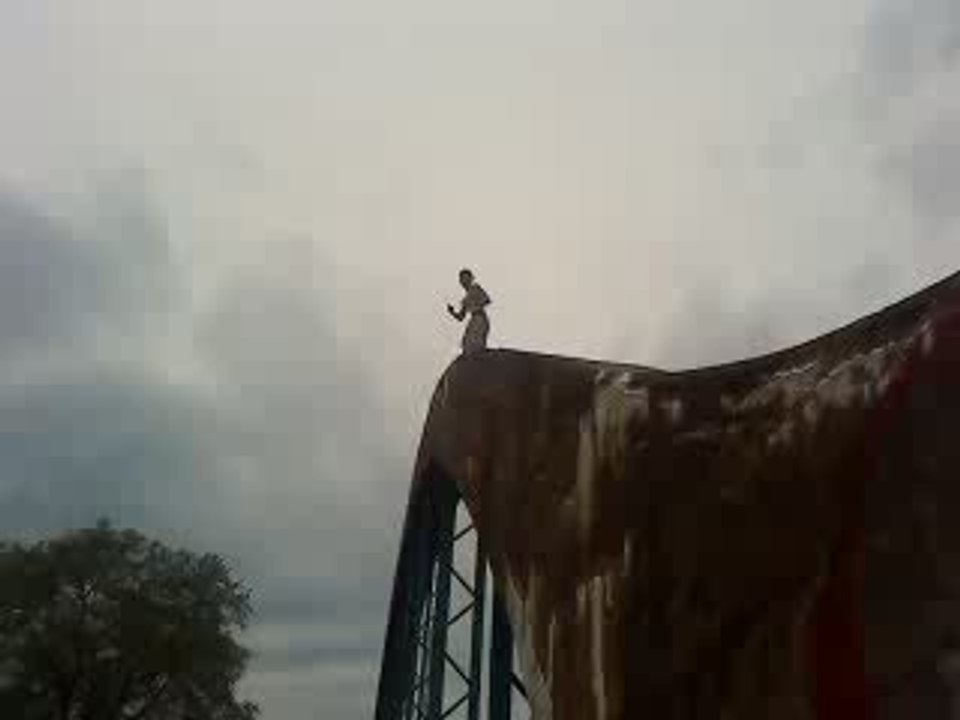 benjy saut de  14 metre