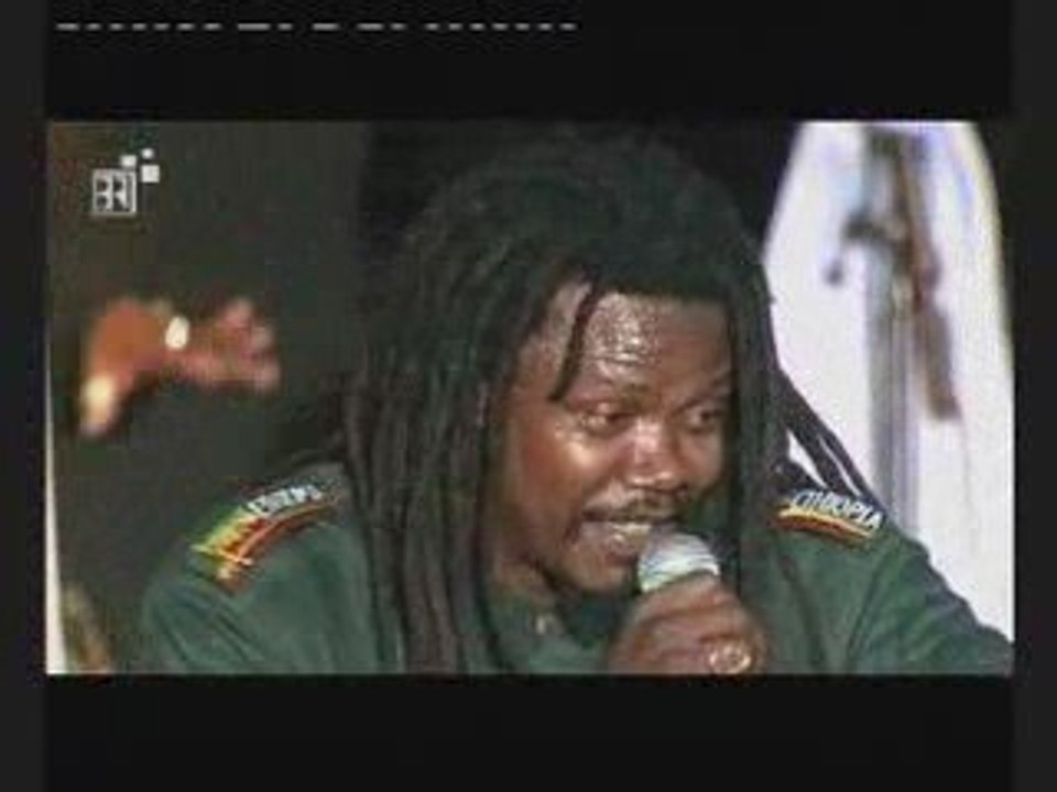 Luciano [live] Chiemsee Reggae Summer Festival (2002)2