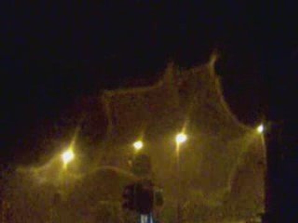 Mon fils a filmé avec son gsm l orage de la nuit passée