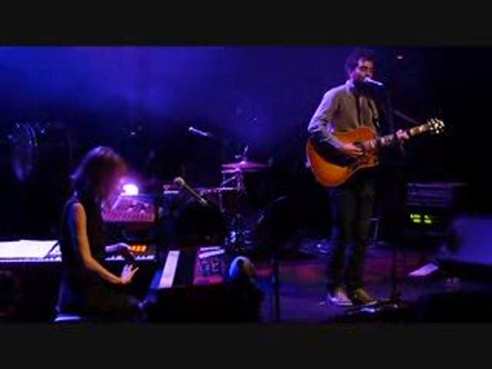 Cocoon @ La Cigale 19 mai 09 - Morning Breaks (new song)