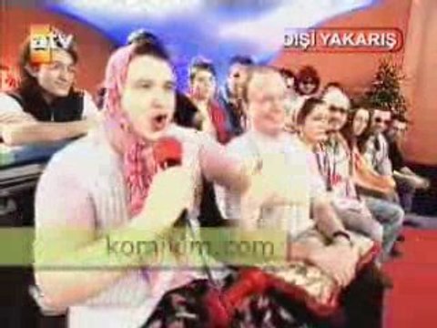 Sahan Disi Yakaris Nevriye Namik Ekin Yakinlasmasi