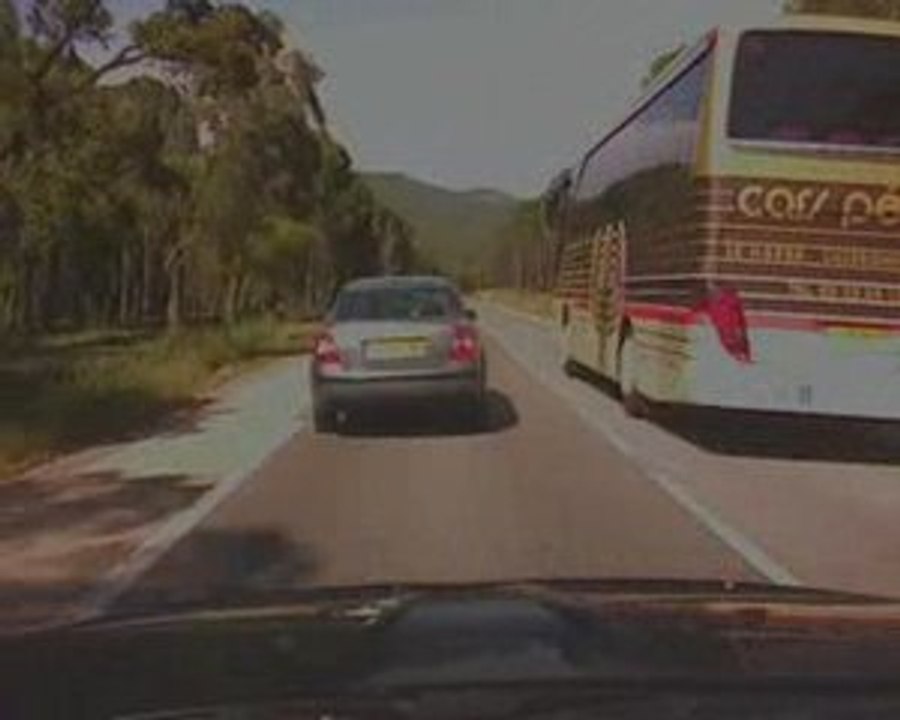Evo Gumball - St Tropez yolları Taştan