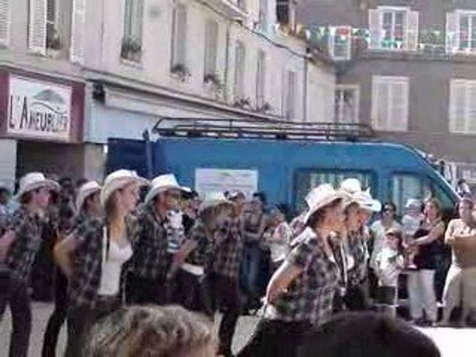 Leaving of liverpool démo asso city jane country à Janville