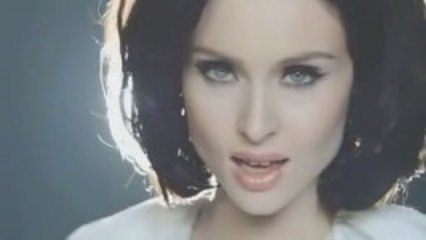 Sophie Ellis Bextor - Heartbreak make me a dancer