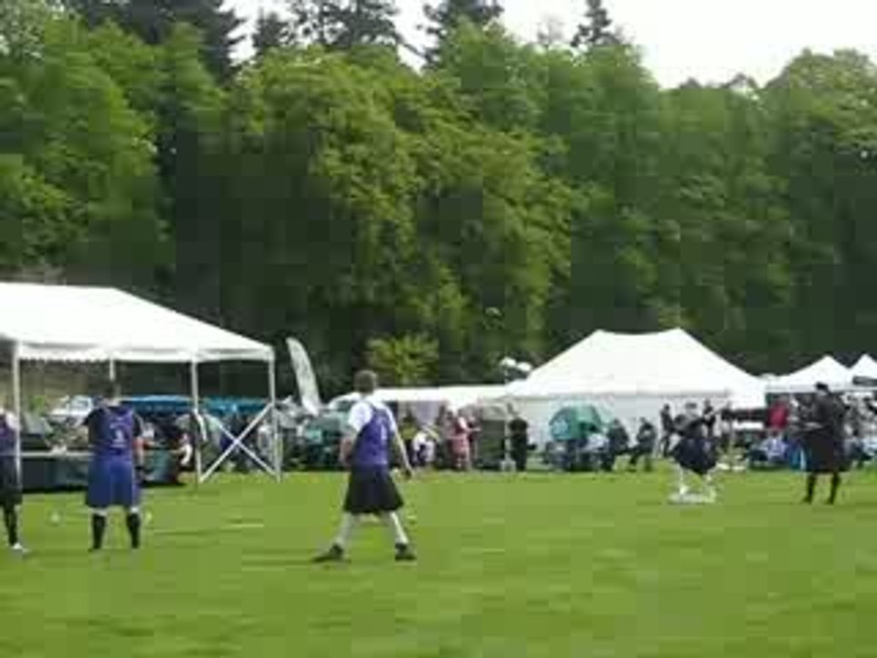 Lancer de poids à Blair Atholl