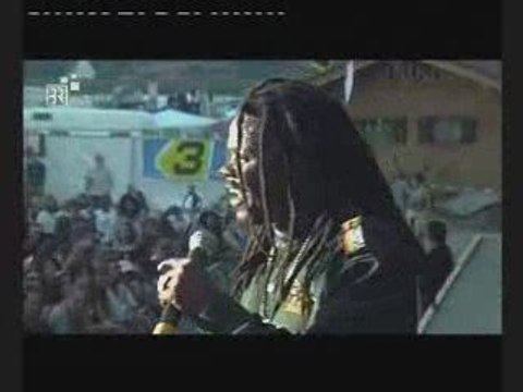 Luciano [live] Chiemsee Reggae Summer Festival (2002)4