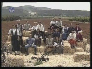 Poet Izhak Kenan "My Valley" The Gevatron Choir עמק שלי