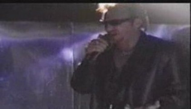 jpg sosie de johnny hallyday en concert