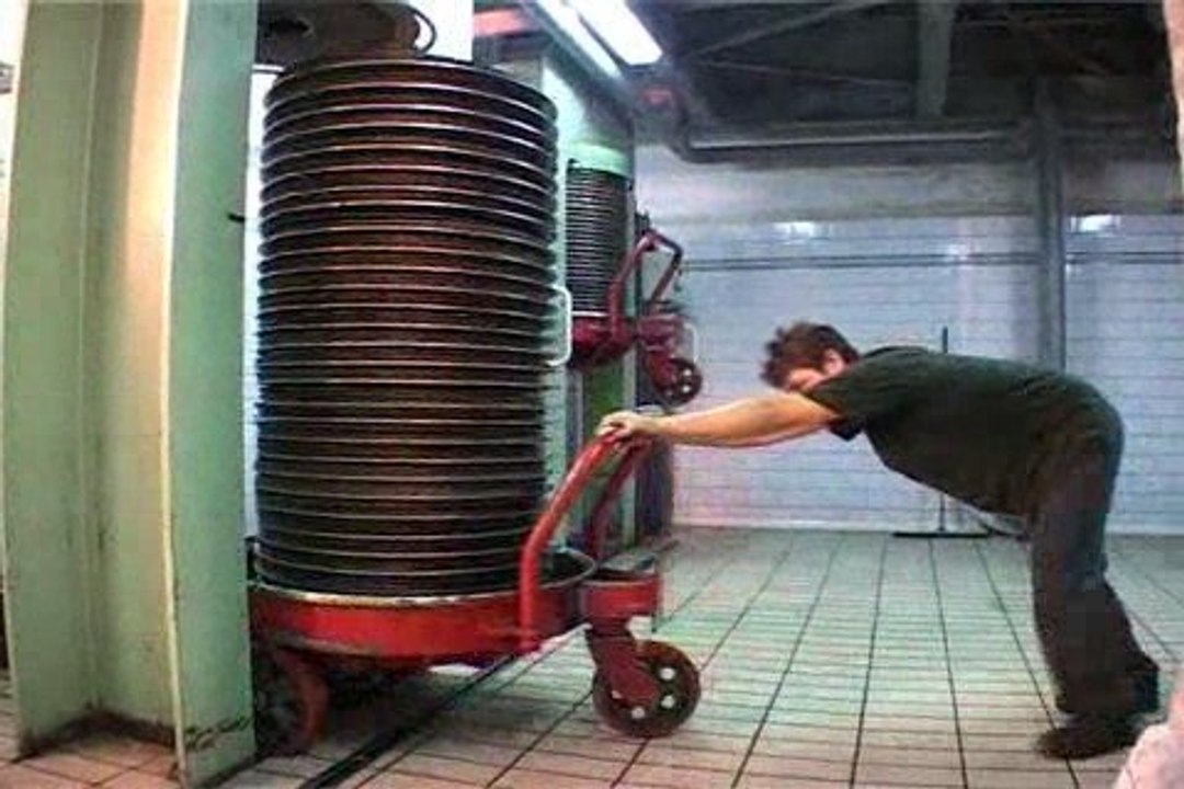 Le Moulin Jean-Marie Cornille - Huile d'olive AOC des Baux