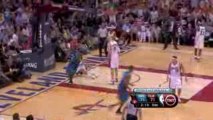 Dwight Howard catches the ball deep in the paint and throws