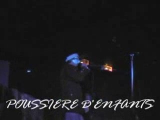 Klub des loosers @ Batofar (18.11.04) Poussières d'enfants