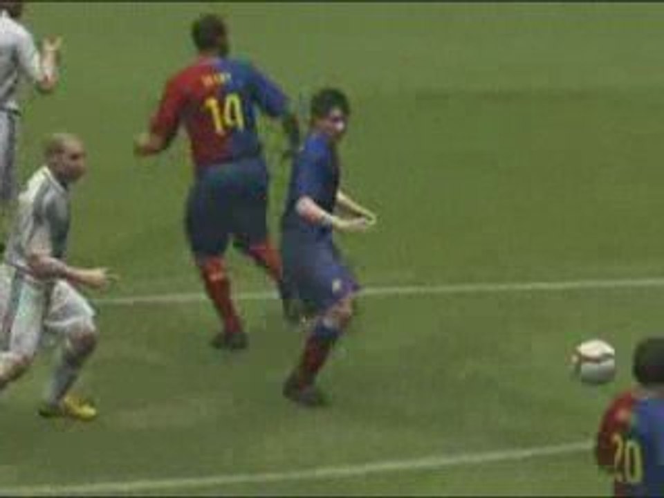 PES 2009 funny bug PES 2010 & Fifa 2010 Demo