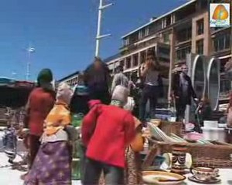 Cap Marseille. Vide grenier