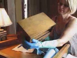 Briwax demo by Nancy at Renningers Antiques Center Mt. Dora,