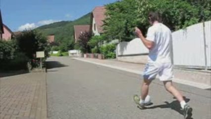 Teaser, mets le ballon où tu veux!