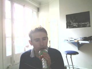 Wiwi égratigne "La cuisine le ménage et l'amour"