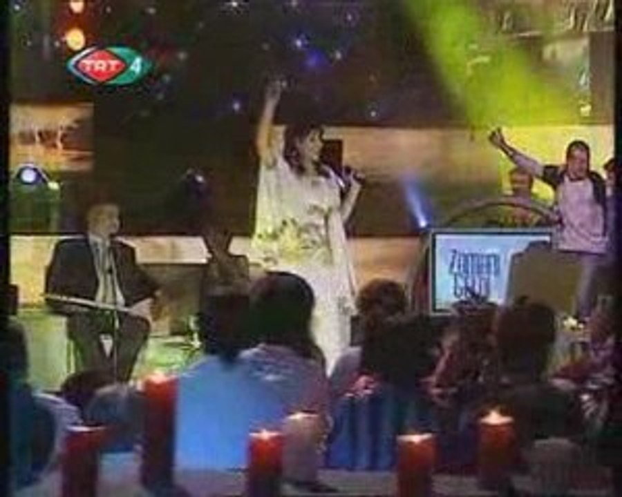 Zara-Böyle Gelmiş Böyle Gider