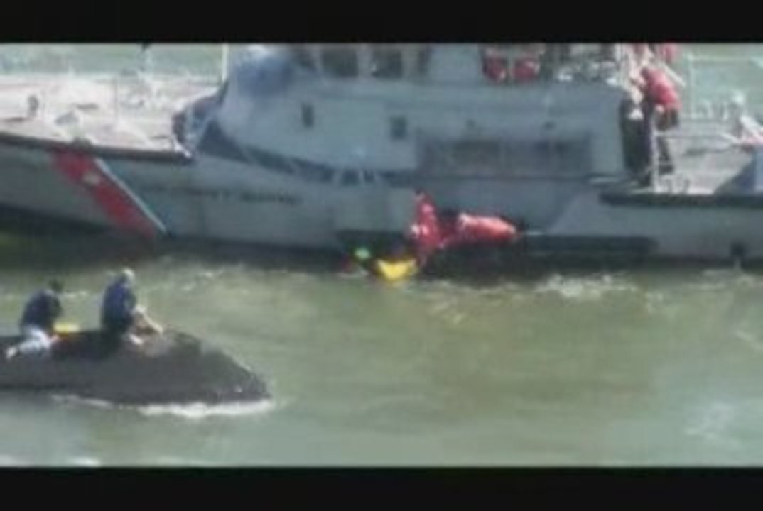 Coast Guard Rescues 6 National Guardsmen