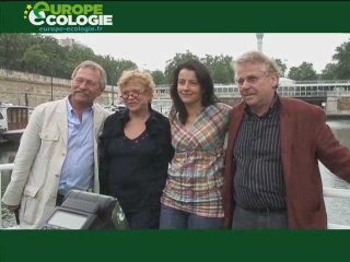 Débat avec les étudiants sur une péniche, Paris