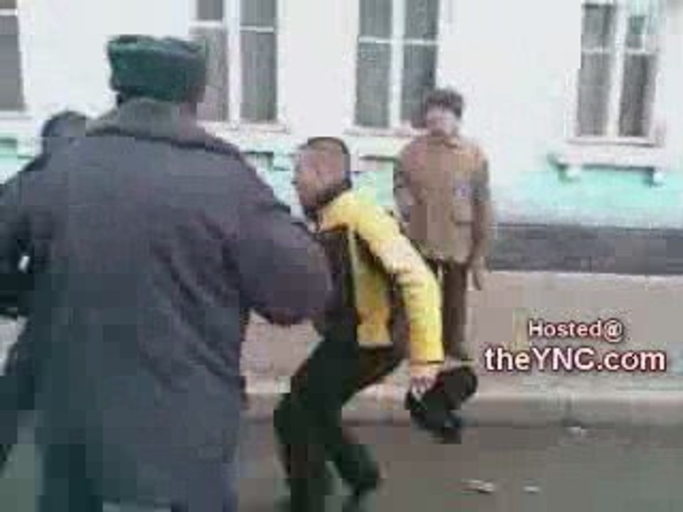 Policier tabassé