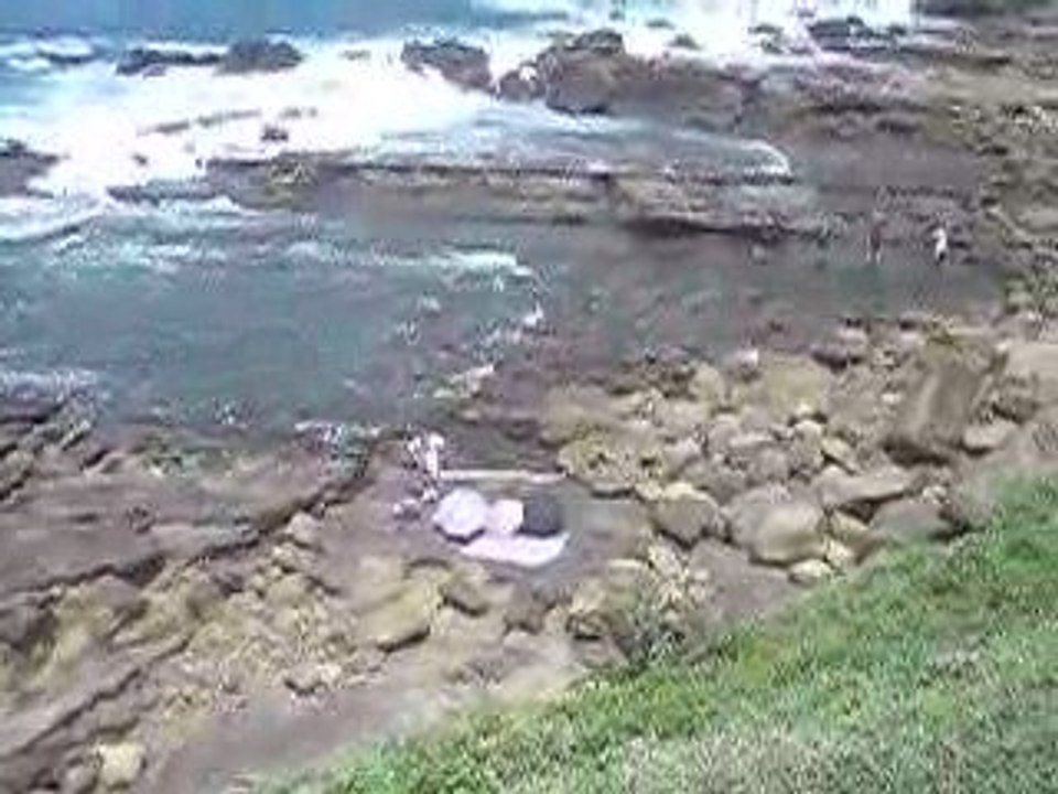 The Eastnorth cornor of Taiwan Coast 端午節的海邊