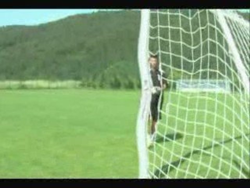 Yusuf’un şutu direği yamulttu