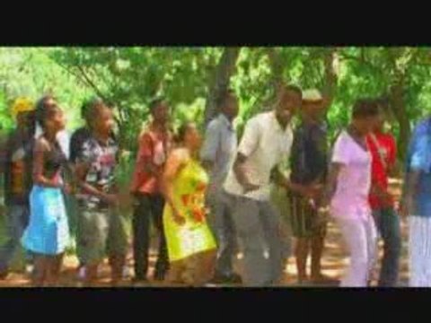 Ally mourade claris gasy