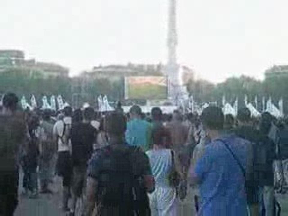 00 place des quinconces les girondins mettent le feu