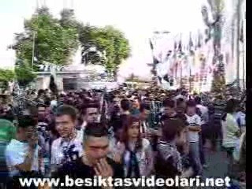 Maçtan Önce Dev Ekranda Maç