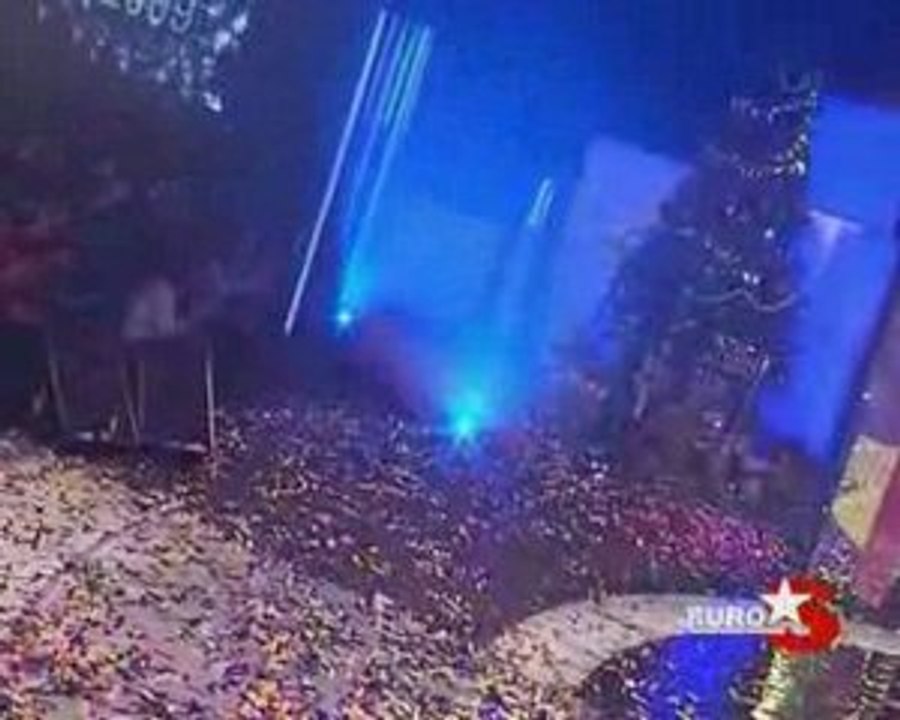 Ismail YK-Yar Gitme (Star TV Yilbasi Özel-31.12.08)