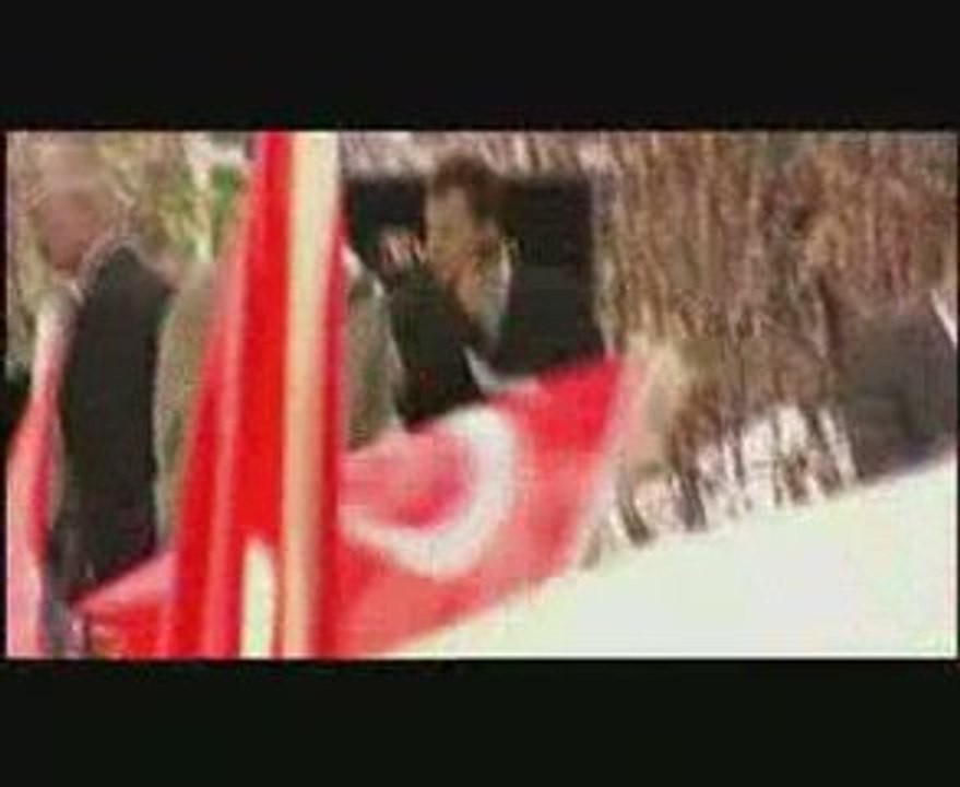 Cehenneme goturen ameller 1/4