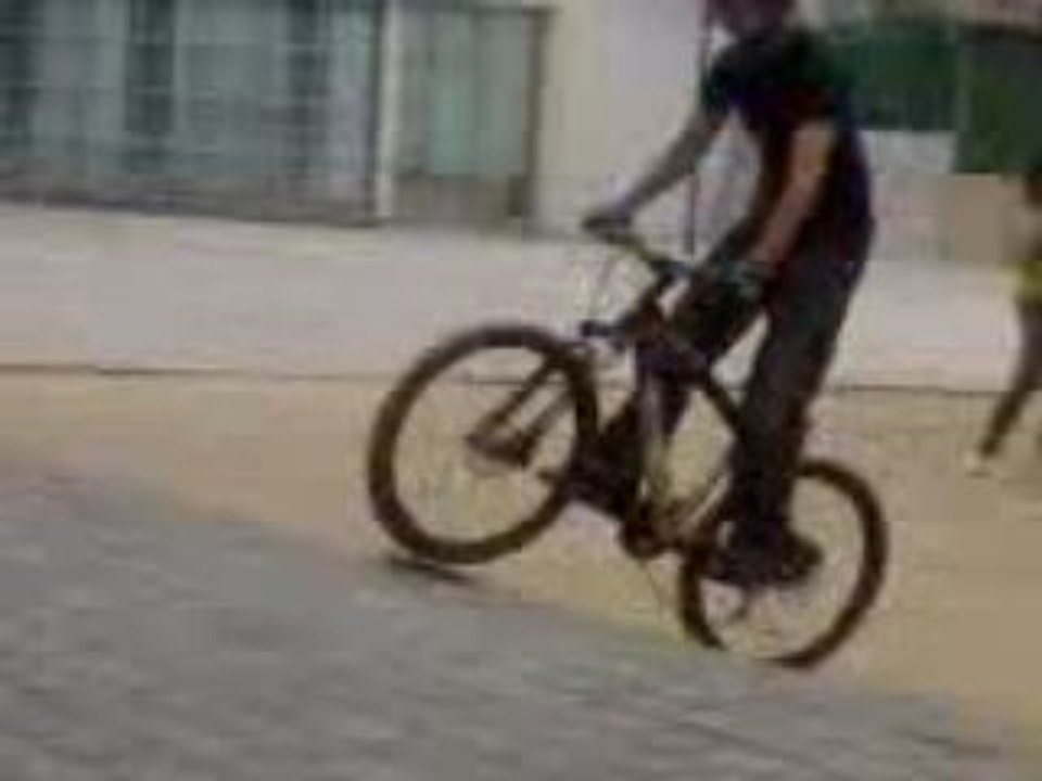 X Up Et No Foot