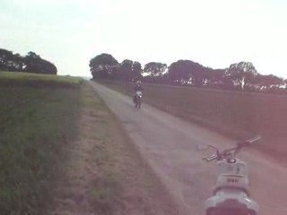 [dt_man_76] Derbi Replica Kx monté Hebo manston replica