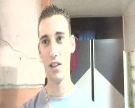 Street bench-petit arret chez morais