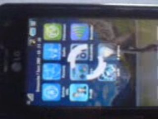 lg viewty avec theme iphone + 250 jeux+ carte sd 2 go