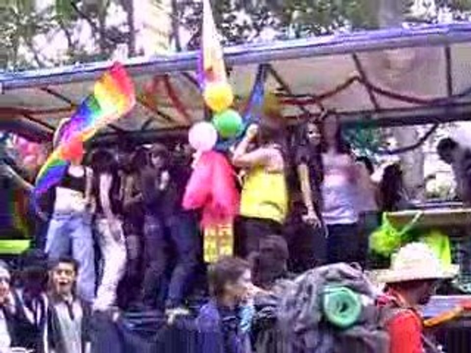 GAY PRIDE TOURS 2009