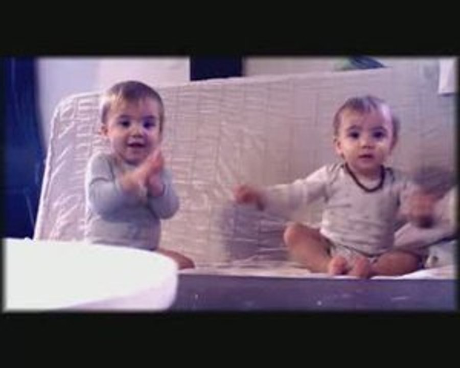 La Twins Baby Dance