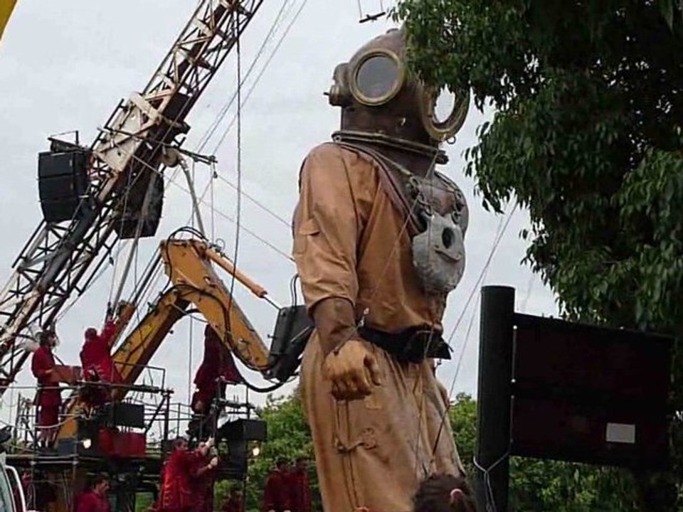 Royal de Luxe - Le géant se met en marche