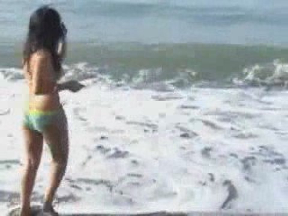 Video nong bong cua Keira Jones