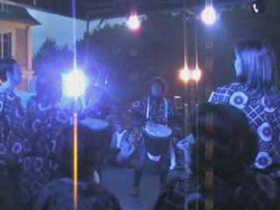 Video carnaval bleu.